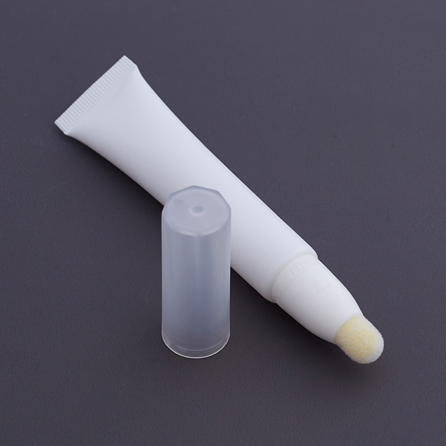 Tube vide de cr&egrave;me pour les yeux avec applicateur &eacute;ponge de 8 ml &agrave; 15 ml