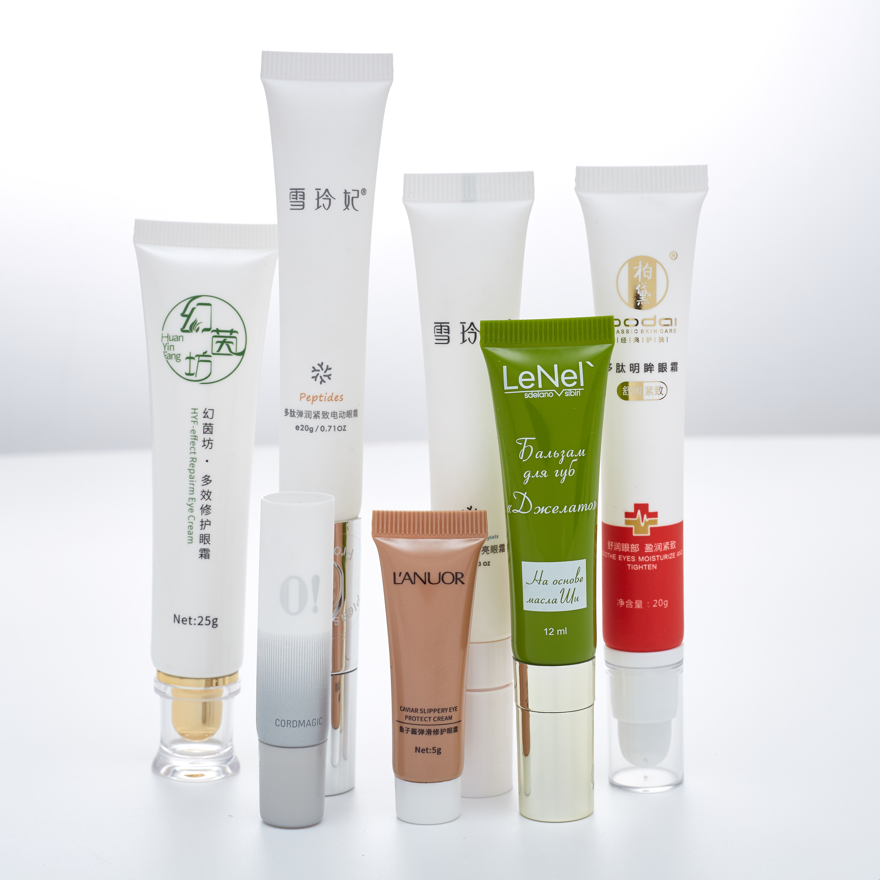 Tube en plastique vide pour cr&egrave;me pour les yeux avec une seule bille roulante