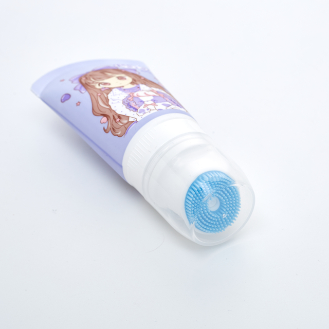 Tube en plastique PE de lotion pour le corps de lavage de visage de brosse de silicium