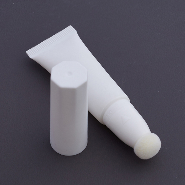 Tube vide de crème pour les yeux avec applicateur éponge de 8 ml à 15 ml